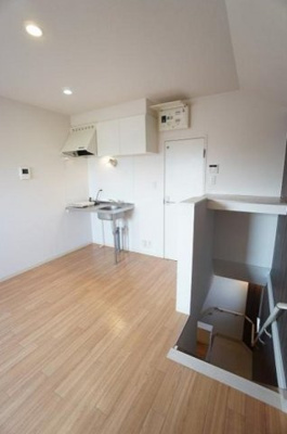 【居間・リビング】 | ガレット空港南 | 同建物サンプル写真