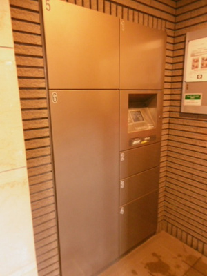 【エントランス】 | インカウンターマンション | 宅配ボックス