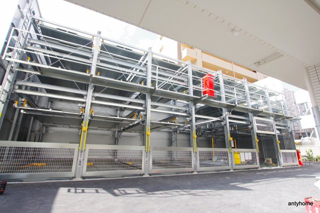 スペーシア江坂南金田　仲介手数料無料の駐車場