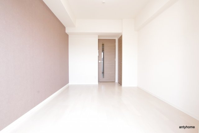 スペーシア江坂南金田　仲介手数料無料の居間・リビング