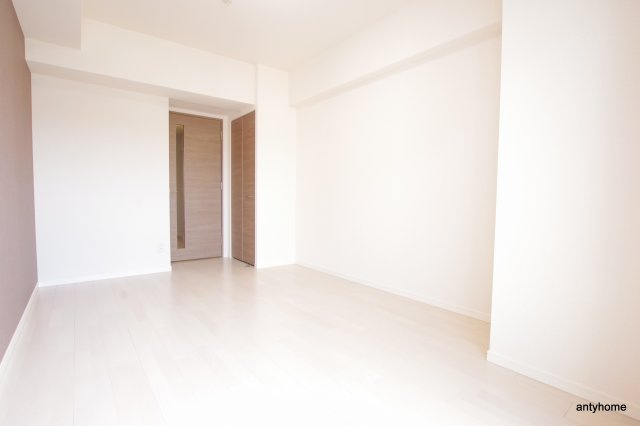 スペーシア江坂南金田　仲介手数料無料の寝室