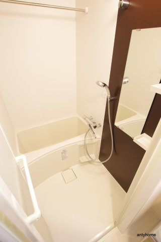 スペーシア江坂南金田　仲介手数料無料の浴室