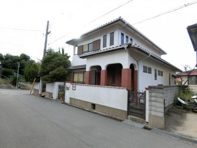 神戸市垂水区小束山本町2丁目の外観