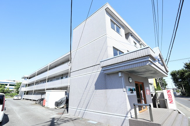 シャイニングヒルズの外観