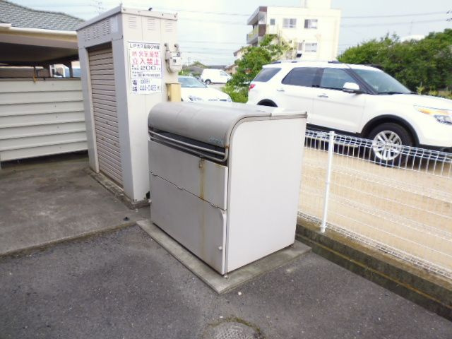 サンメゾン連島のその他共用部分|敷地内専用ゴミステーション