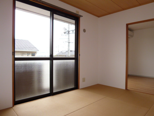 サリネージュ山手Ｂの和室