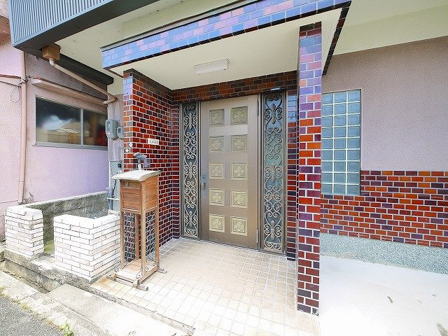 郡山新町テラスハウスのエントランス|建物の外側です