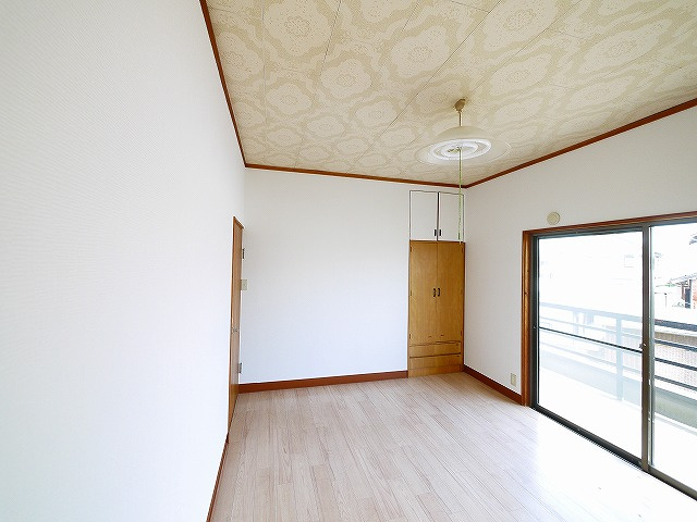 郡山新町テラスハウスの洋室|コンパクトで使いやすい洋室です