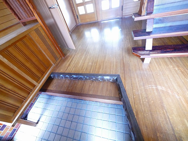 郡山新町テラスハウスの玄関|ゆったりとした玄関です