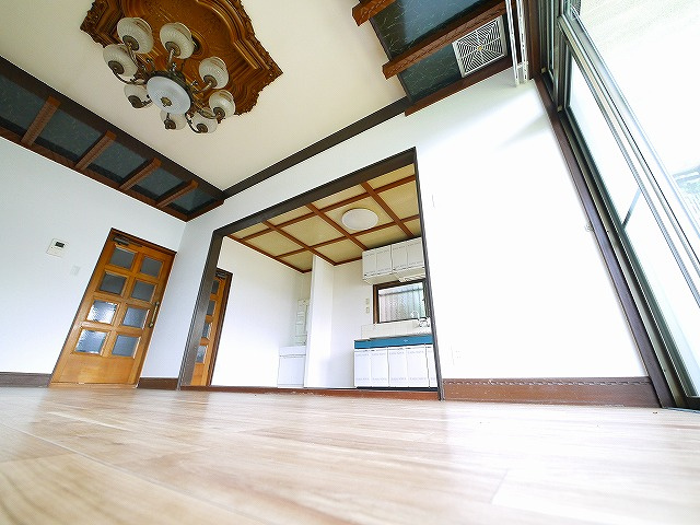 郡山新町テラスハウスの和室|和室ならではの温かな和の空間で寛ぎの時間を過ごせます