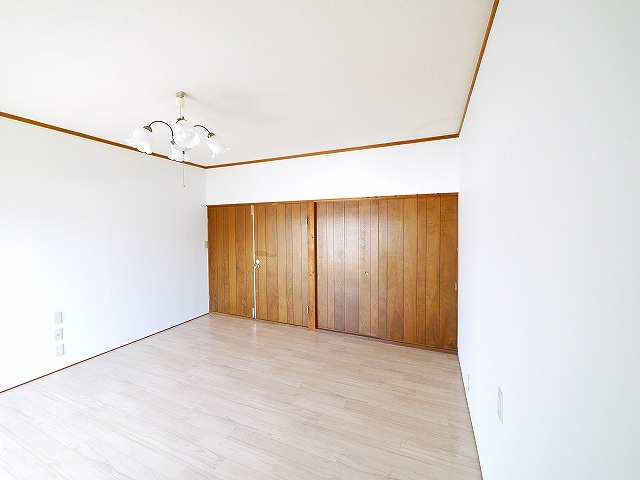 郡山新町テラスハウスの内装|内装は落ち着いています