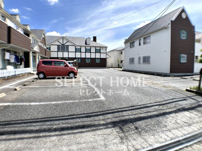 【駐車場】 | ドエルマルシェＢ | 駐車場完備です