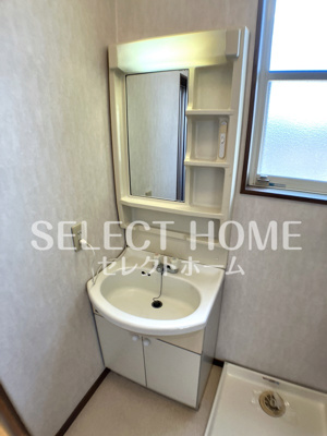 【独立洗面台】 | ドエルマルシェＢ | 独立洗面台、朝の身支度には欠かせません