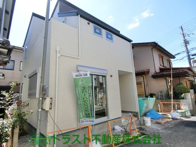 明石市魚住町西岡新築戸建の外観