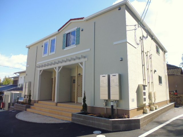 都窪郡早島町早島のアパートの外観