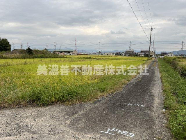 ５１２４３　岐阜市曽我屋土地の前面道路含む現地写真