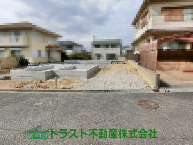神戸市第３１西区春日台新築戸建２号地の前面道路含む現地写真
