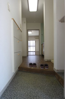 【玄関】 | ショーケー上杉一号館