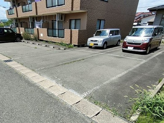 パルテール泉の駐車場