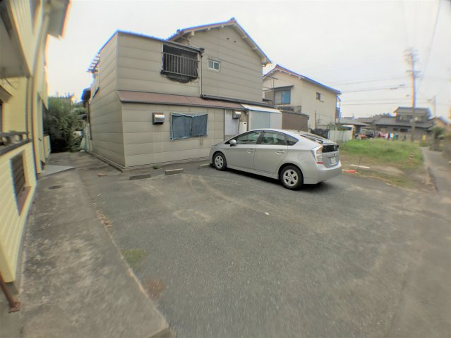 ハマハウスの駐車場