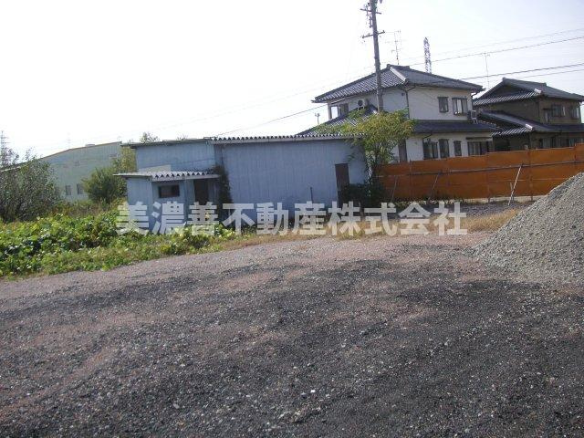 ４１１２３　一宮市木曽川町外割田土地の外観