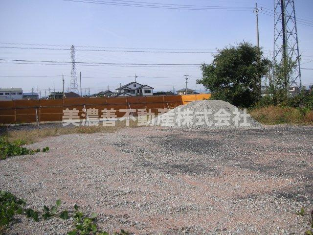 ４１１２３　一宮市木曽川町外割田土地の外観