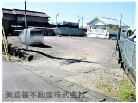 ４１７９１　美濃加茂市蜂屋町上蜂屋土地の外観