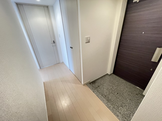 台東区寿３丁目の賃貸マンションの玄関|反転タイプ参照