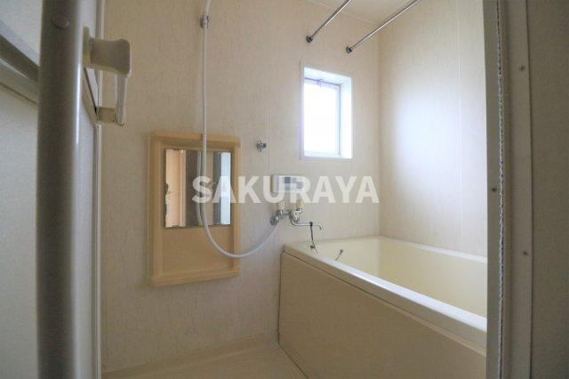 クレッセントヴィラB棟の浴室