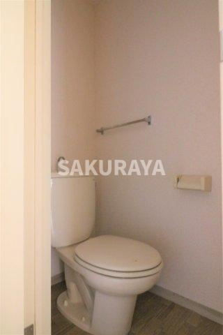 クレッセントヴィラB棟のトイレ