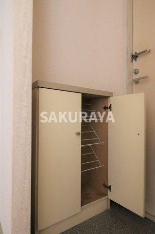 クレッセントヴィラB棟の収納