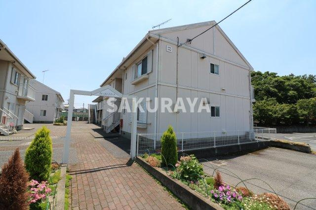 クレッセントヴィラB棟の周辺