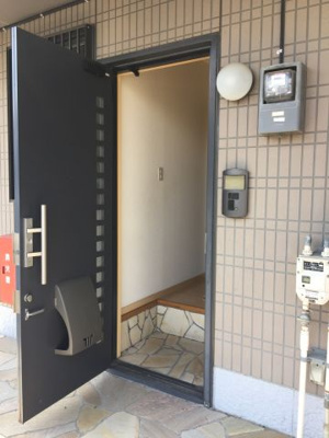 【玄関】 | リヴェール A
