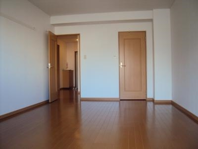 アパルトマン505の内装|洋室10帖