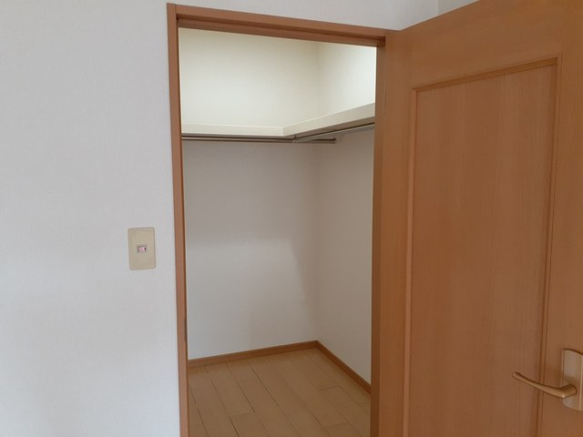 アパルトマン505の収納|ウォークインクローゼット