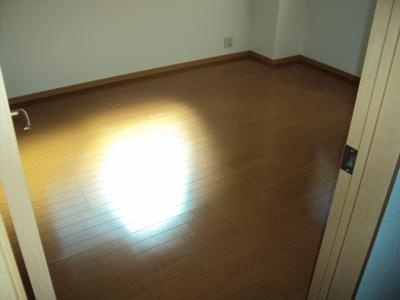 アパルトマン505の洋室|洋室6.8帖