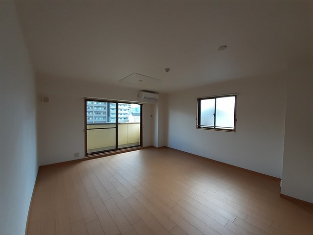 アパルトマン505の居間・リビング