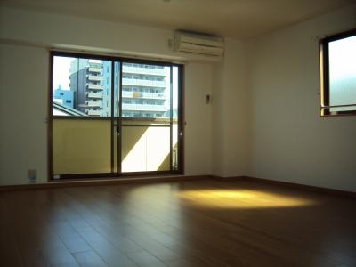 アパルトマン505の居間・リビング