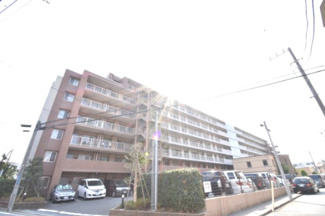 【外観】 | JR南武線「尻手」駅徒歩14分、JR東海道本線「川崎」駅バス8分「矢向西町」停歩2分！「鶴見川」が至近に有り晴れた日はお散歩やジョギング等を楽しむ事が出来ます！