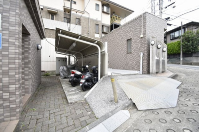 【その他共用部分】 | エクセル菊名ヒルステア参番館 | バイク置場