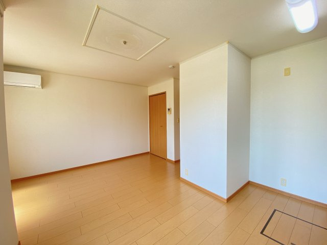 トールスターの居間・リビング