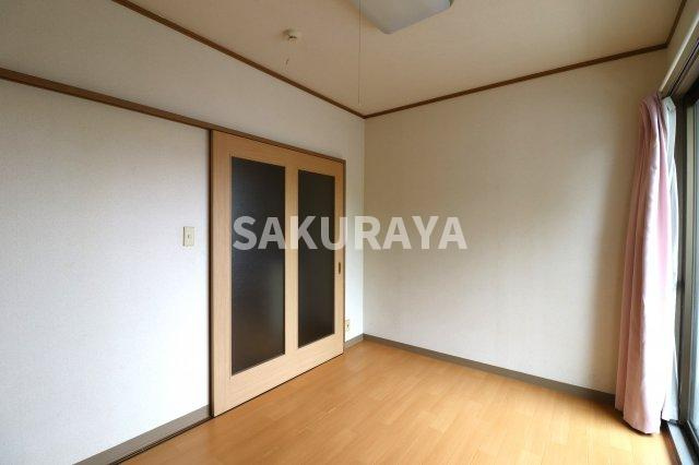 エスポワールMITAの洋室|2023年4月撮影。