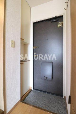 エスポワールMITAの玄関|2023年撮影。現況と異なる場合があります。