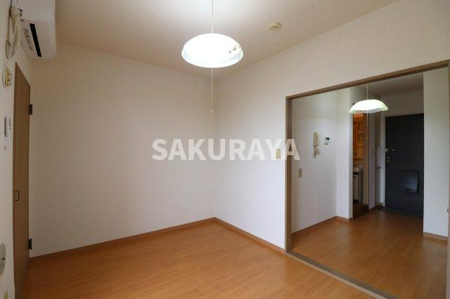 エスポワールMITAの洋室|2023年撮影。