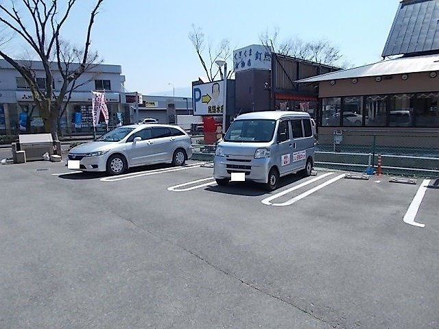 グレイスの駐車場