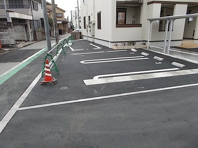 ビータ　プラシードの駐車場