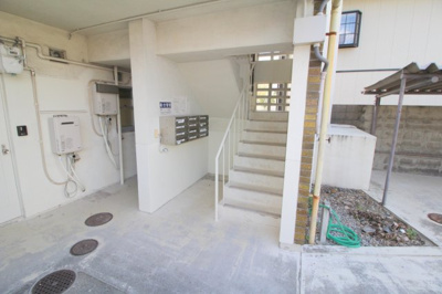 【エントランス】 | ラポール蛍池