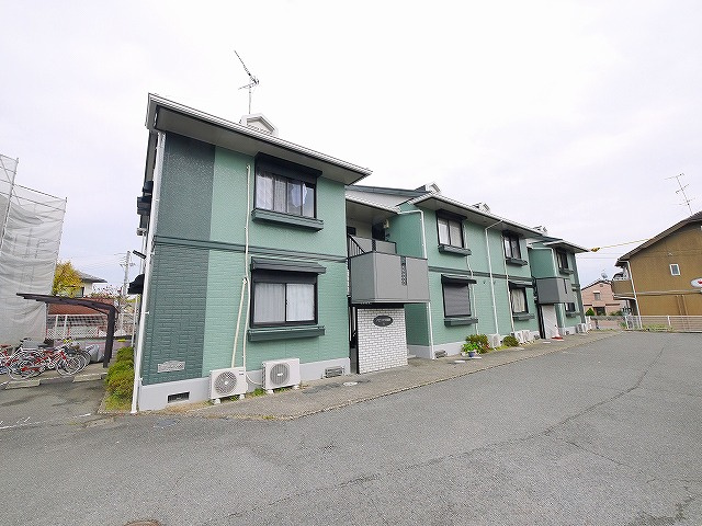 アゼリオ学園前A棟の外観