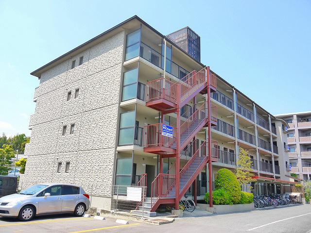 ラフォーレ学園前の外観|外観もきれいです