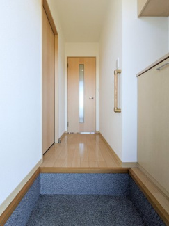 【玄関】 | アベニューＡ棟 | 玄関